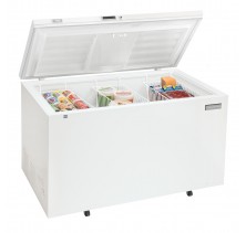 Frigidaire Commercial Series FCCS201FW Chest Freezer, 19.7 cf NSF certified chest freezer, casters, 3 wire baskets, MaxFreeze switch, thermometer