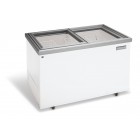 Frigidaire Commercial Series FCCG201FW Chest Freezer, 19.7 cf NSF certified ice cream display freezer, casters, 3 wire baskets, thermometer