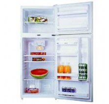 GE GTR12BAXBB Black Top Mount Refrigerator, 12.1cu.ft. 2 Full Width wire sh., 2 clear crispers, fixed door storage, pocket handles Black