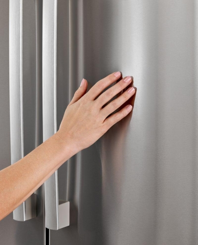 Easy to clean stainless steel exterior - B11CB81SSS