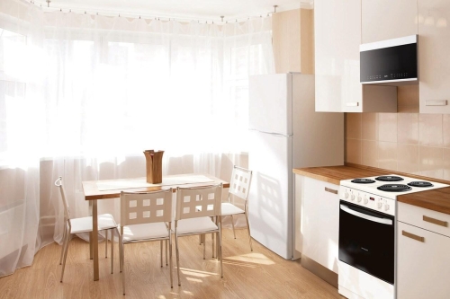 Compact design fits small spaces - CFEH2411UW
