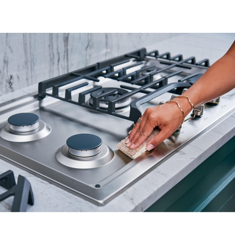 Passez plus de temps à cuisiner et moins de temps à nettoyer - CGP95363MS2