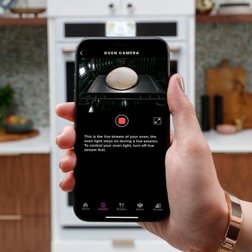 Check cooking progress from anywhere - CSB923P2VS1