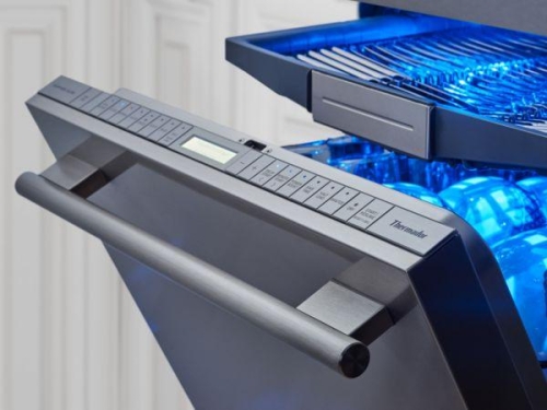 Sapphire Glow™ illuminates a brilliant blue light. - DWHD771WFM Sapphire Glow™ illuminates a brilliant blue light. - DWHD771WFM