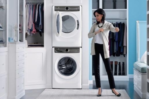 Keeps clothes looking their best without over drying - EFMG427UIW Keeps clothes looking their best without over drying - EFMG427UIW
