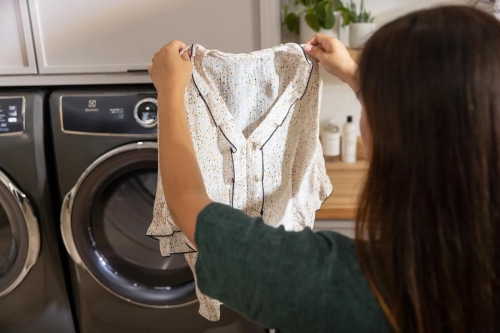 Get a more precise dry with our LuxCare&reg; Dry System - ELFE753CAW