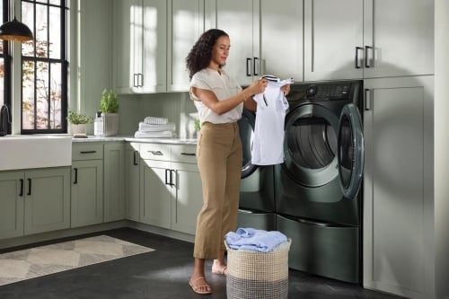 Optic Whites&trade; cycle keeps whites whiter - ELFW7738MW