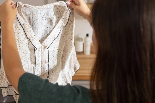 Keeps clothes looking their best without over drying - ELTE730CAD