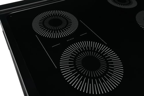 Maximize cooktop space with the Convenient Bridge Element Maximize cooktop space with the Convenient Bridge Element