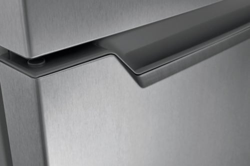 Smudge-Resistant Finish with Stainless Steel Look Smudge-Resistant Finish with Stainless Steel Look