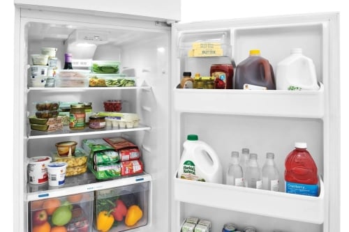 Spacious Interior Storage - FFHT1822UW
