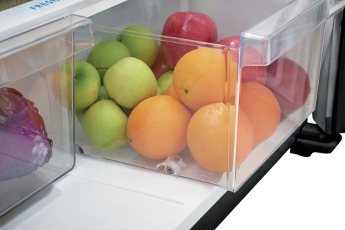 Humidity-Controlled Crisper Drawers With Roller Support