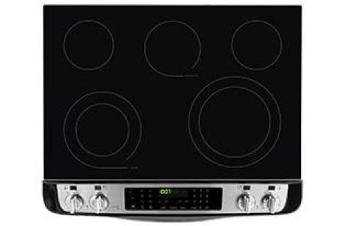 Table de cuisson s'adaptant à davantage de surfaces avec éléments extensibles SpaceWise&reg; - CGES3065PW