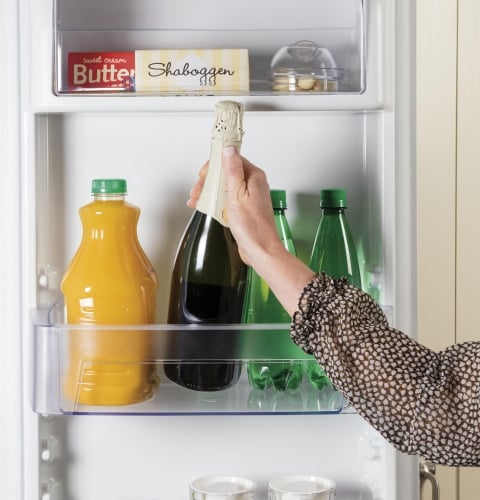 Étagères de porte transparentes
