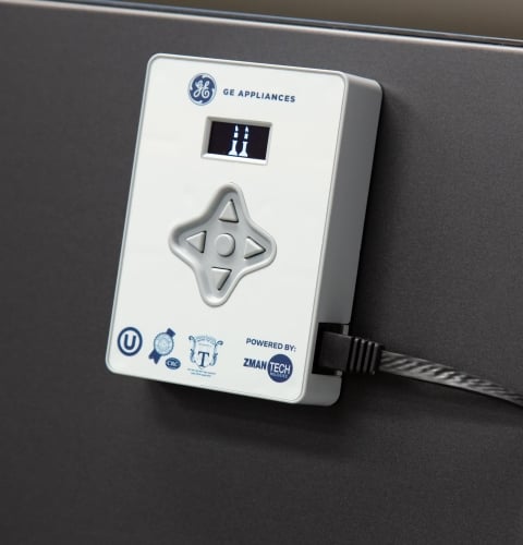 External controls with actual temperature display, child lock and door alarm External controls with actual temperature display, child lock and door alarm