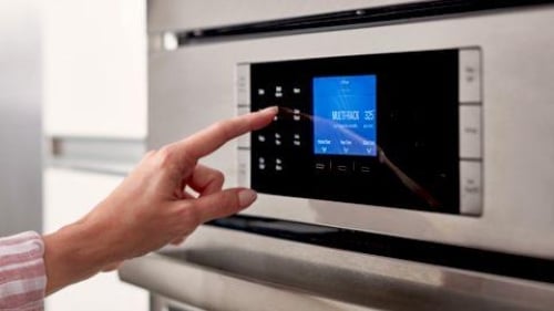 SteelTouch&trade; Buttons for a sleek look and easy operation - HBL8453UC