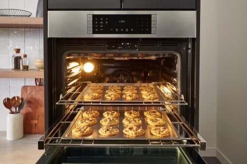 Convection Multi-Rack (Convection Pro) for even baking on all racks - HBL8743UC