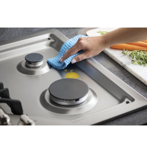 Spend Less Time Cleaning Up - JGP5036SLSS
