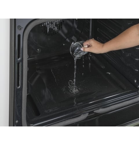 Self-clean with Steam Clean option - JCGS760SPSS