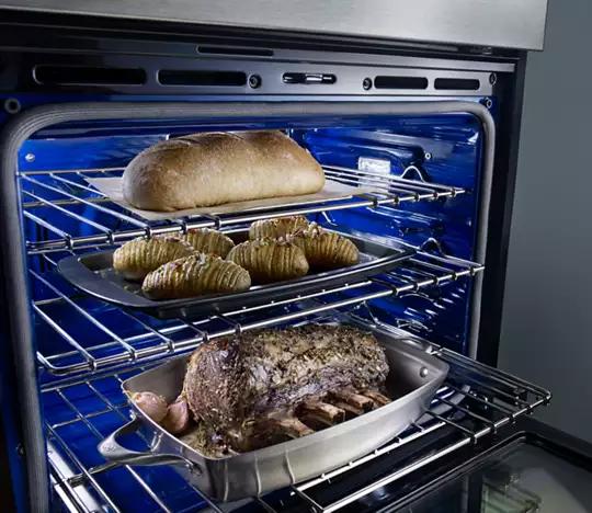 Four Even-Heat™ avec cuisson/gril thermique