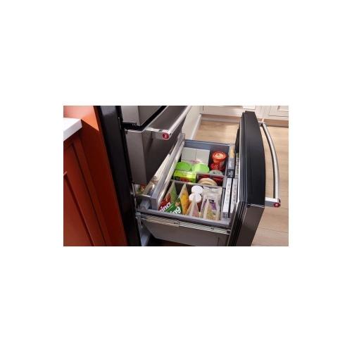 FreshChill™ Full-Width Refrigerated Drawer