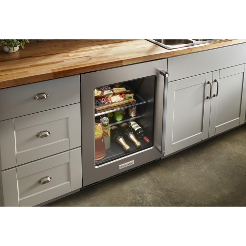 Fully Flush Installation with Hidden Hinges - KURL314KSS