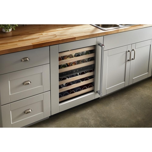 Fully Flush Installation with Hidden Hinges for a built-in look