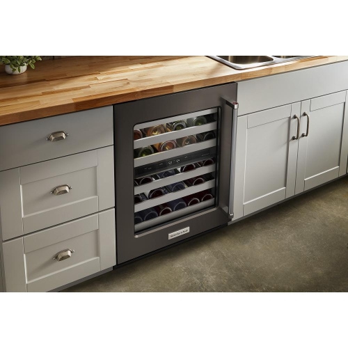 Fully Flush Installation with Hidden Hinges for a built-in look - KUWL314KBS