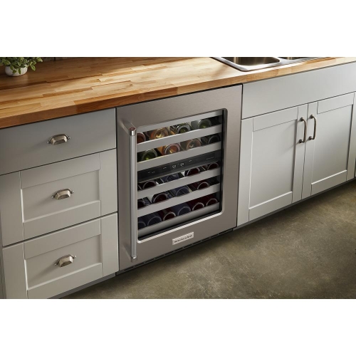 Fully Flush Installation with Hidden Hinges for a built-in look