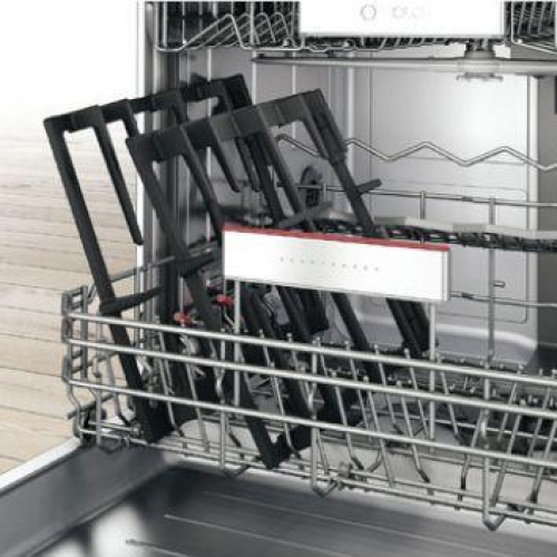 Easy clean-up with dishwasher safe grates.