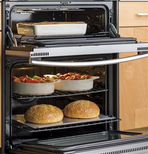 Double oven 6.6 cu. ft. total oven capacity