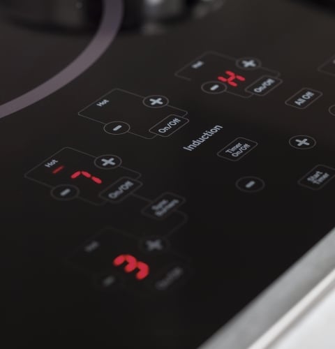 LED rouge avec surface en verre noir