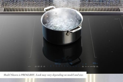 PowerBoost® chauffe les casseroles ou fait bouillir l'eau plus rapidement