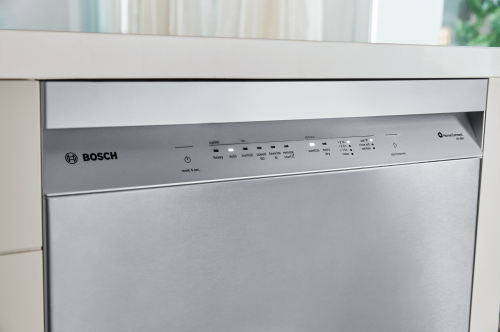 Sleek and Simple Touch Control Panel - SHE41CM5N