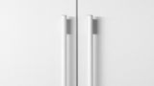 Stainless Steel Panel with Masterpiece® Handle