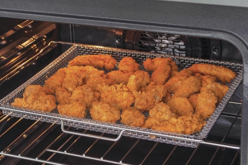 Des résultats croustillants et dorés parfaits plus rapidement que les ustensiles de cuisson antiadhésifs - WOAIRFRYTRAY