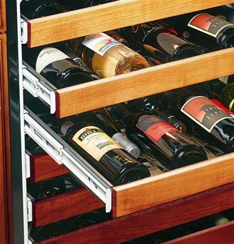 Façades d&#39;étagères à vin en bois de cœur de cerisier inachevées