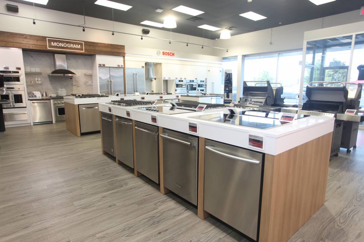 Longueuil Appliance Store 5