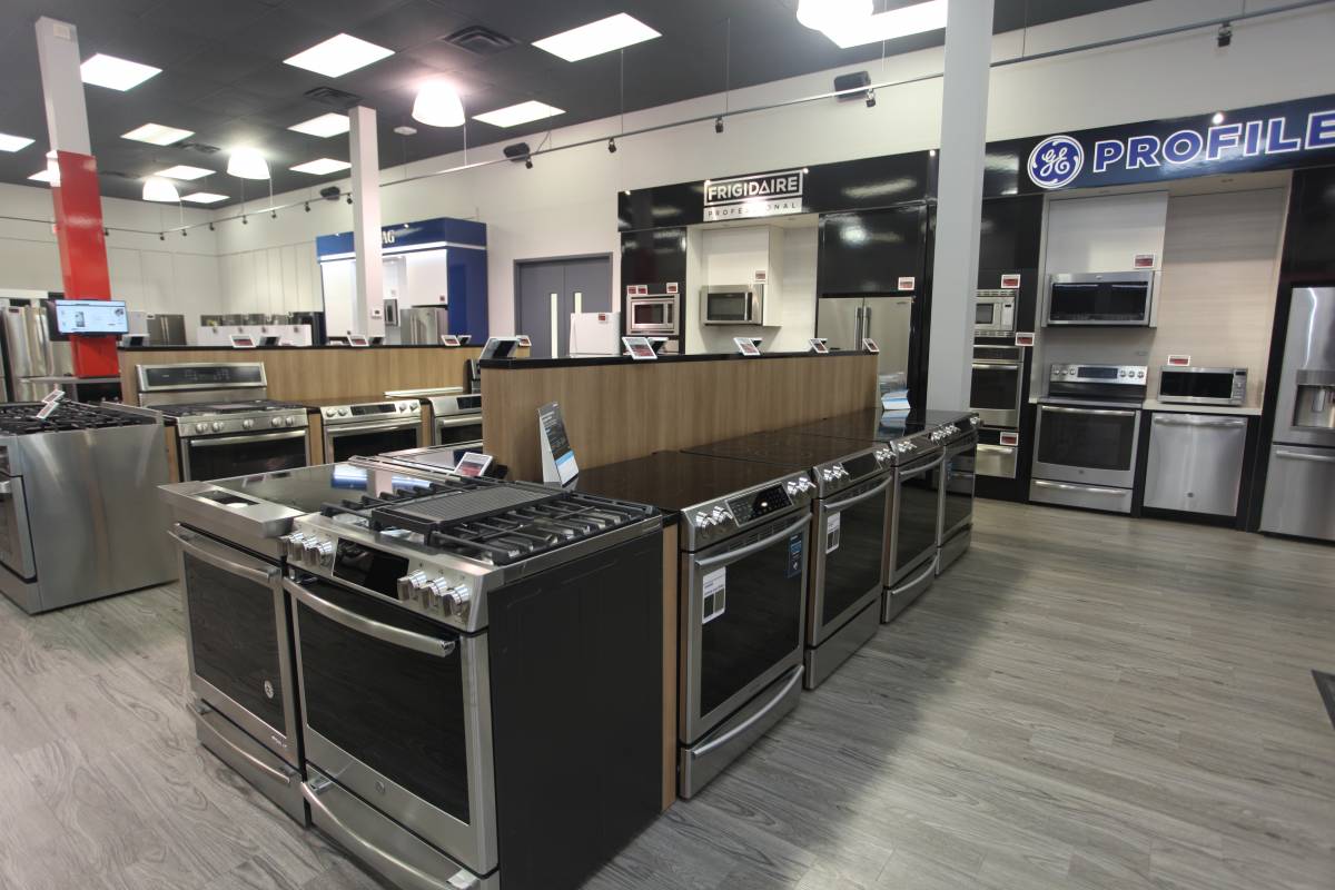 Longueuil Appliance Store 6