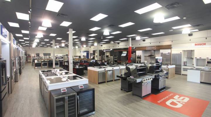 Longueuil Appliance Store 1