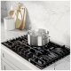 Bosch 800 Series 30 inch Black Gas Cooktop (NGM8048UC)